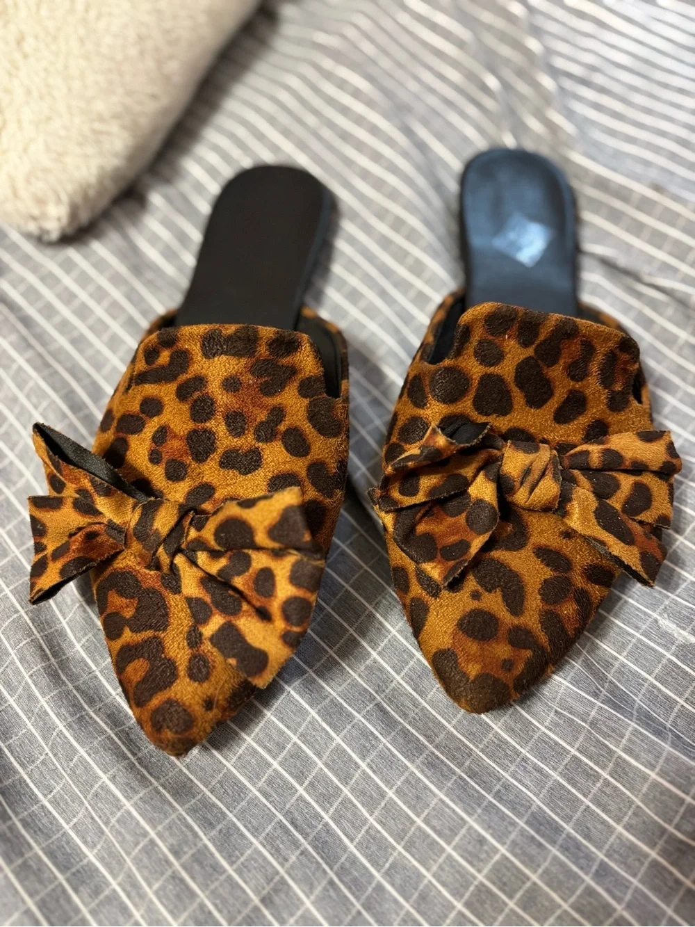 Leopard Print Bow Slide Sandals - Women